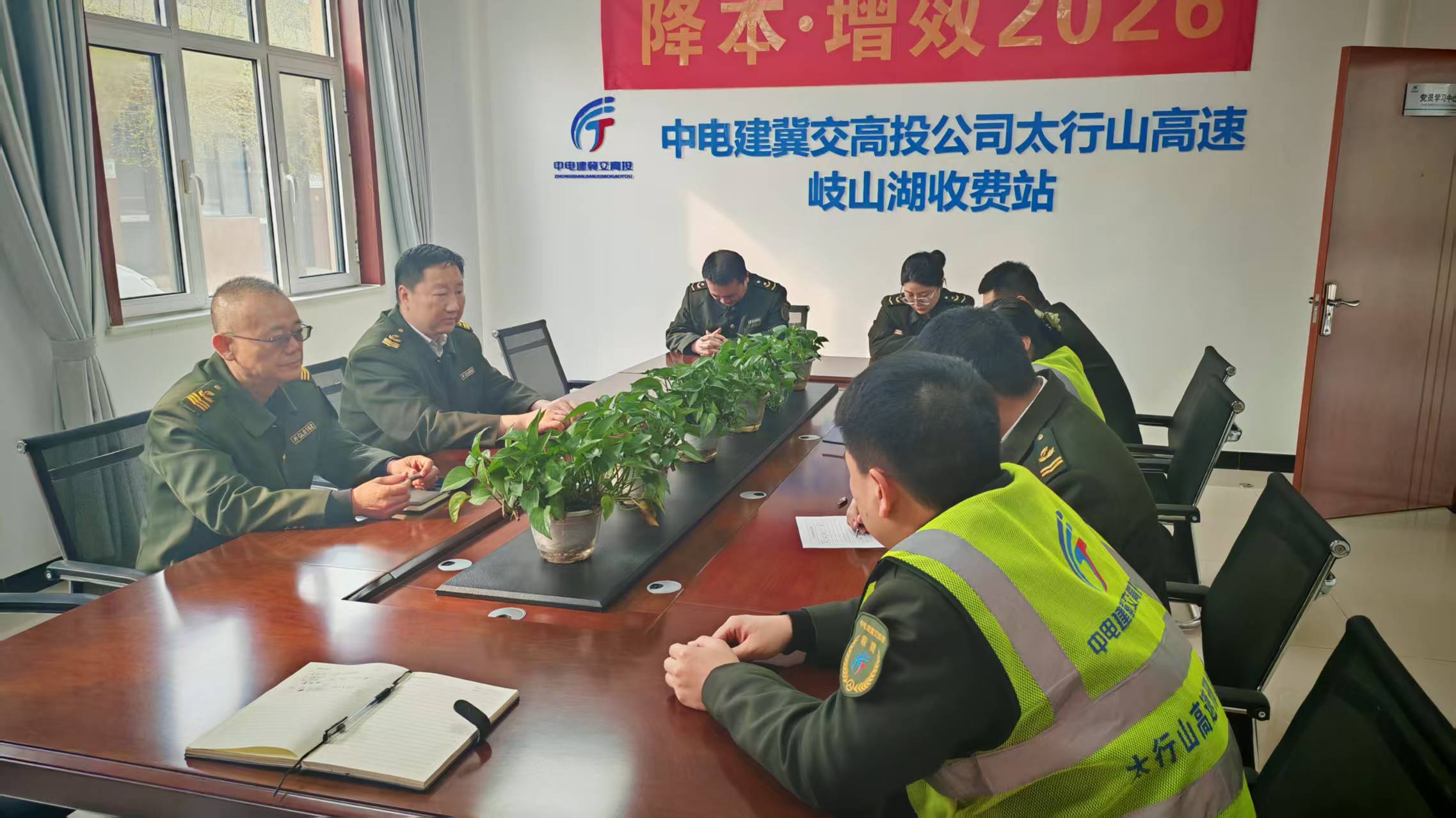 7fd26c873dce8cf77343d7b35a38e1bf.jpg